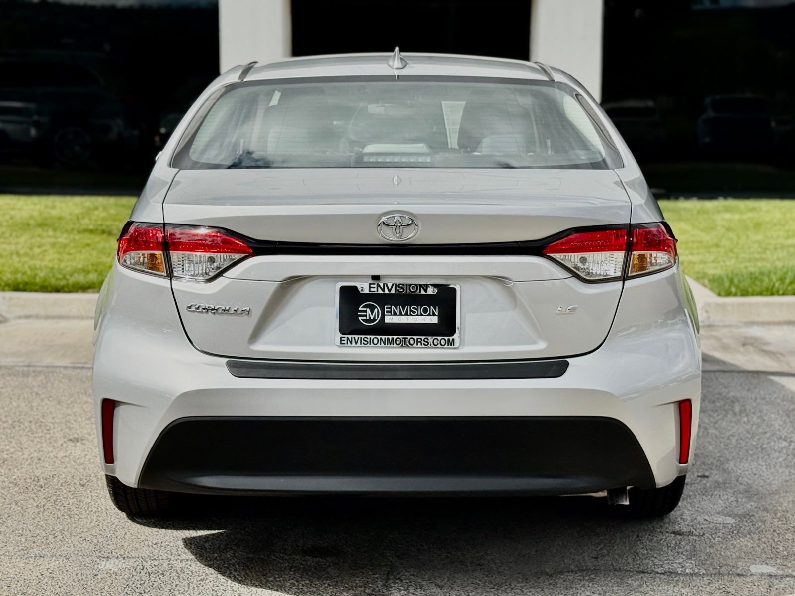 Used 2026 Toyota Corolla LE w/ LE Premium Package FWD image 14