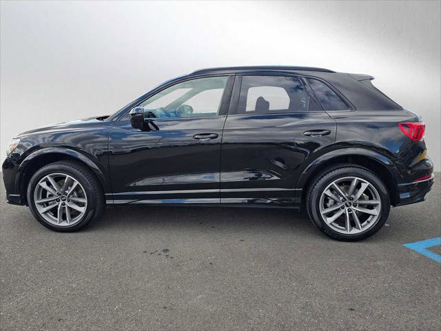 Used 2025 Audi Q3 2.0T Premium w/ Black Optic Sport Package AWD/4WD image 6