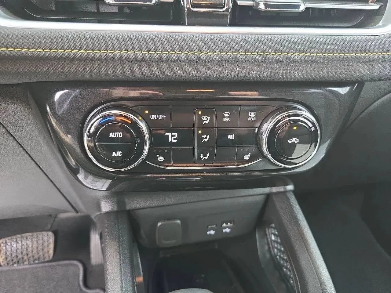 Used 2025 Chevrolet TrailBlazer ACTIV w/ Convenience Package AWD/4WD image 17