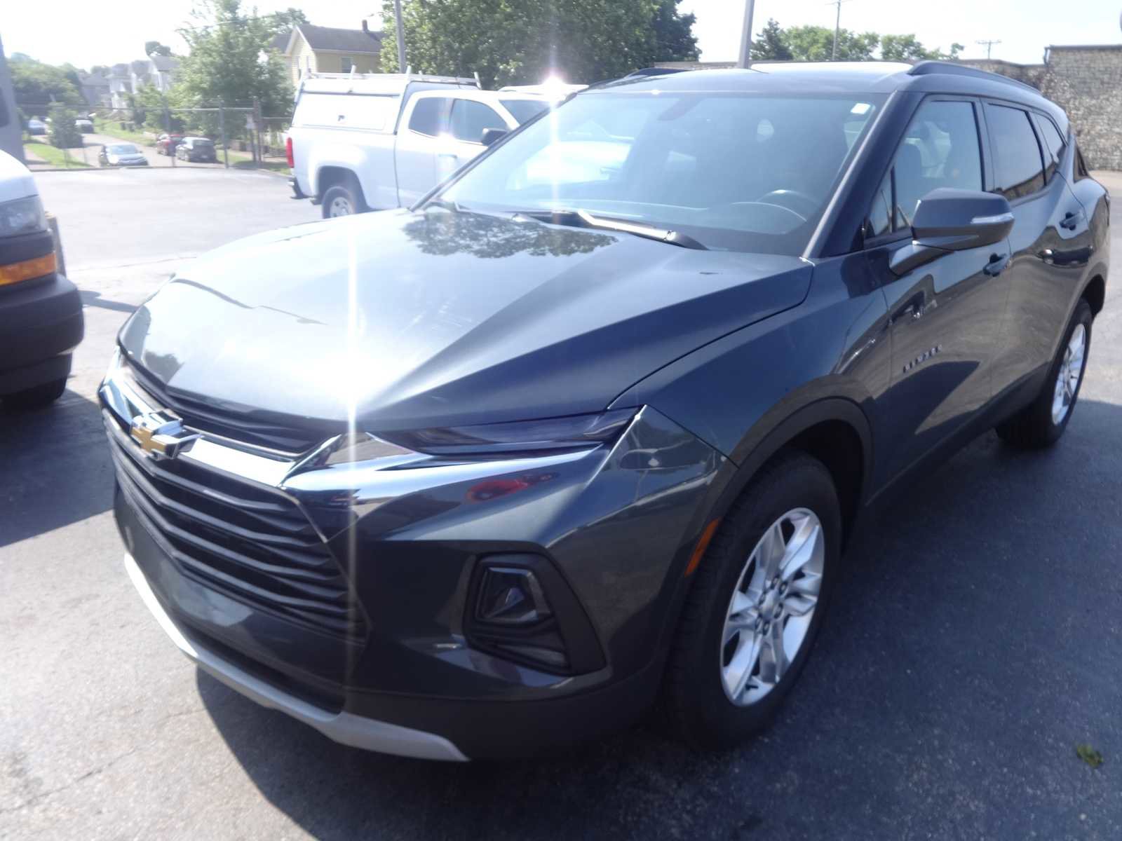 Used 2019 Chevrolet Blazer LT image 2