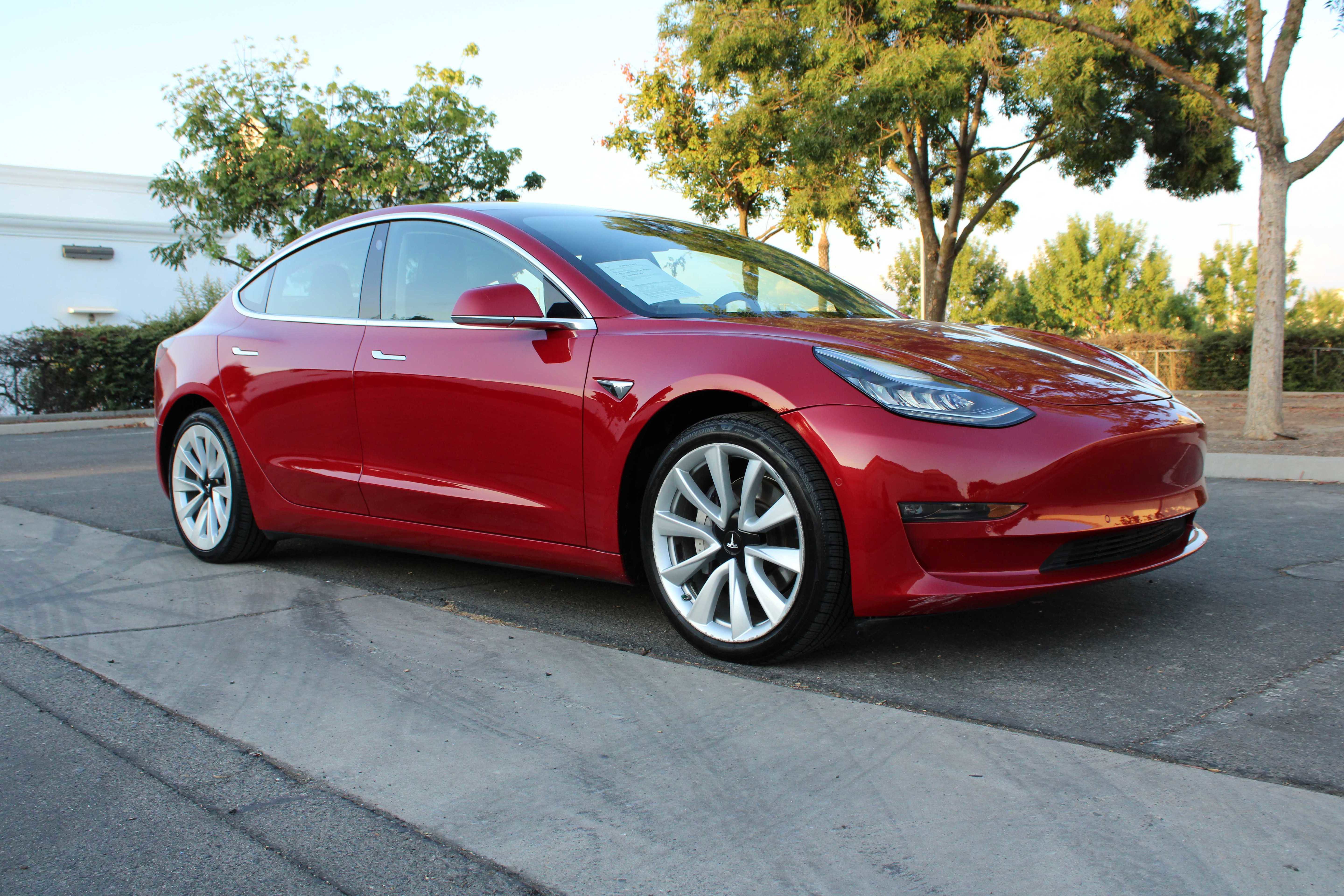Used 2018 Tesla Model 3 Long Range image 8