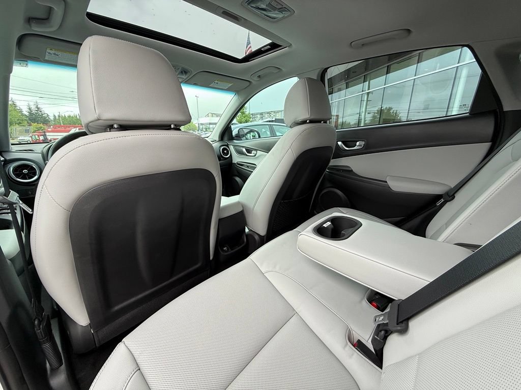 Certified 2023 Hyundai Kona Limited FWD image 15