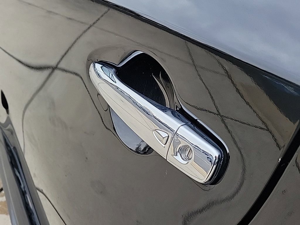 Used 2024 Nissan Murano SV w/ SV Midnight Edition Package image 10