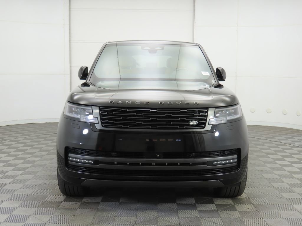 New 2026 Land Rover Range Rover Long Wheelbase SE image 2