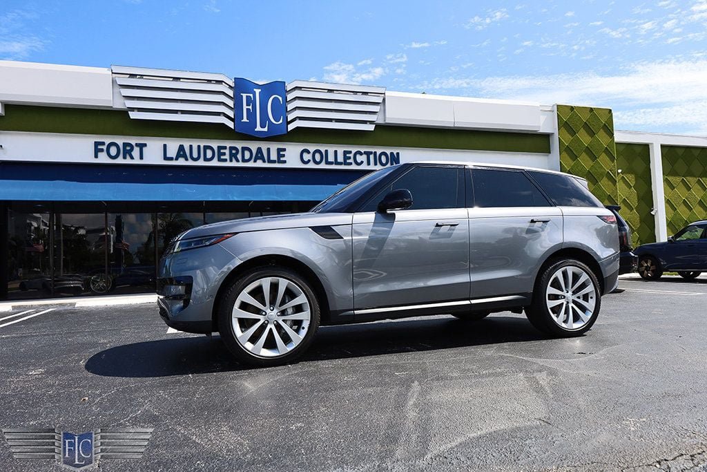 Used 2023 Land Rover Range Rover Sport SE AWD/4WD image 13