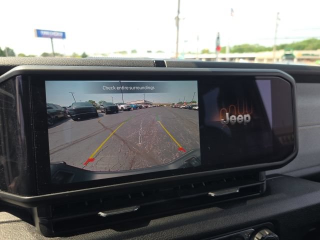 Used 2024 Jeep Gladiator Sport AWD/4WD image 20