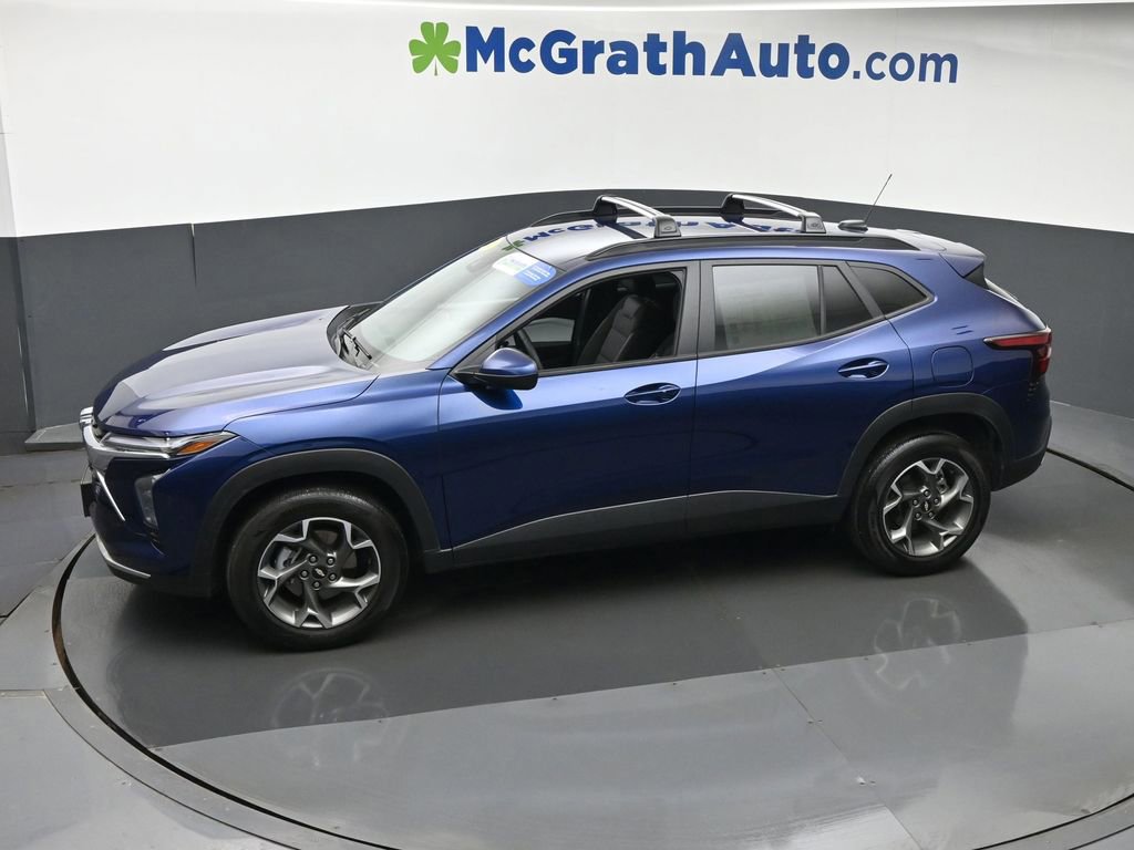 Used 2024 Chevrolet Trax LT w/ Driver Confidence Package image 17