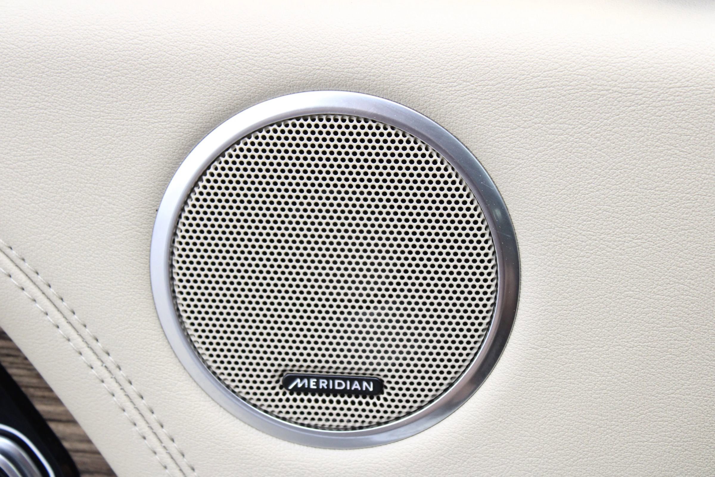 Used 2019 Land Rover Range Rover HSE image 24