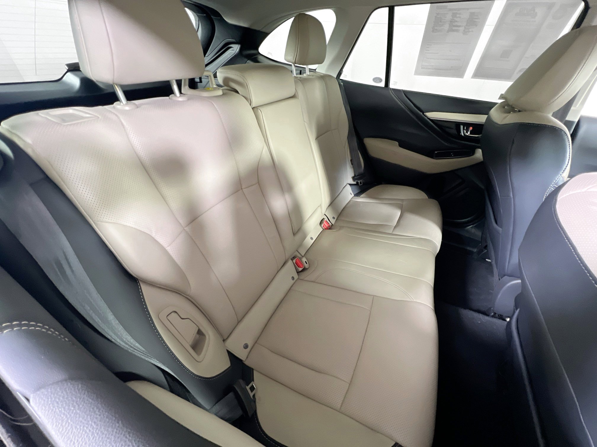 Used 2022 Subaru Outback Limited AWD/4WD image 27