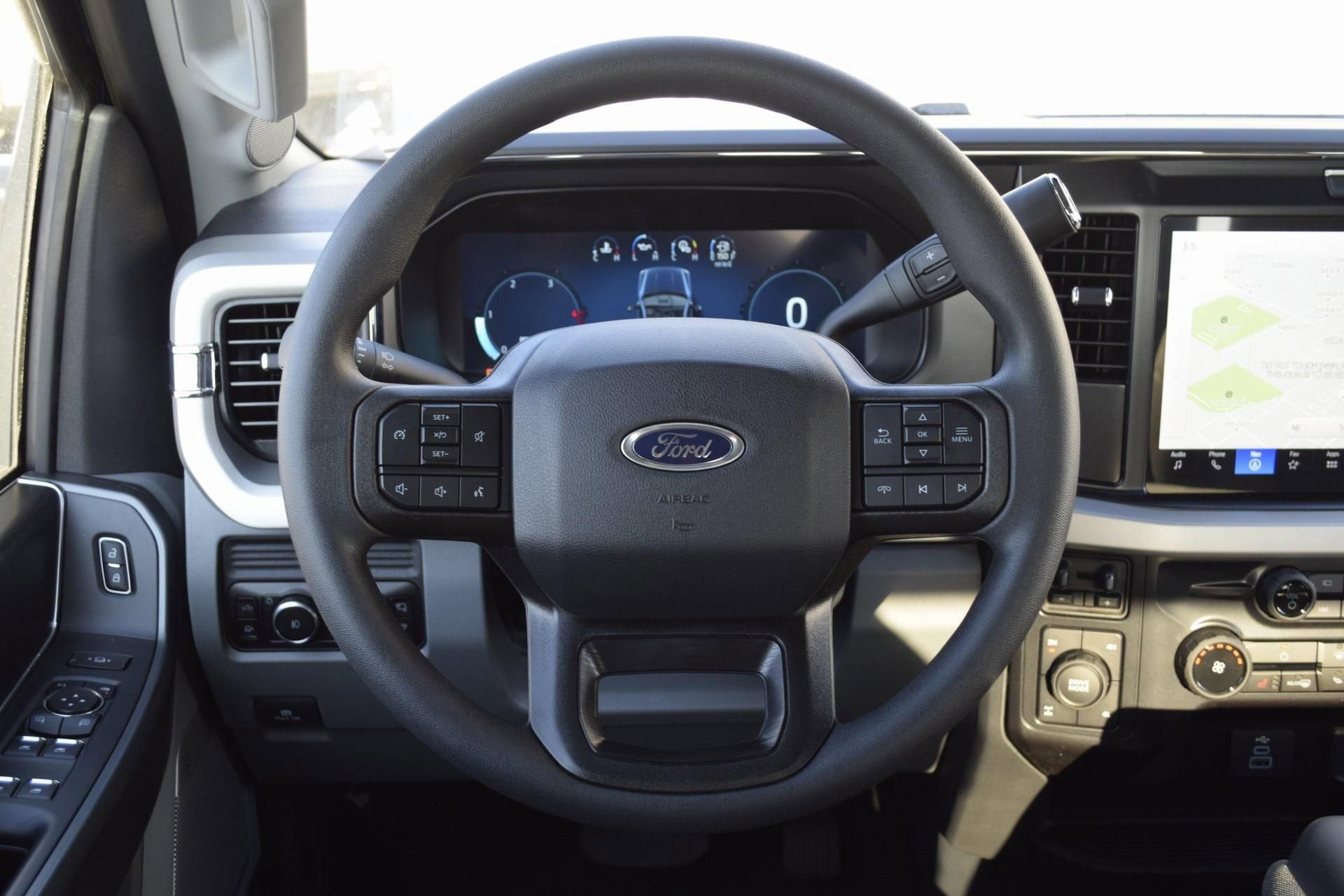 New 2026 Ford F250 XLT w/ XLT Premium Package AWD/4WD image 8