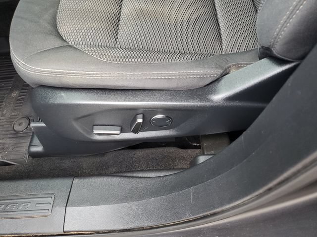 Used 2017 Ford Explorer XLT AWD/4WD image 18