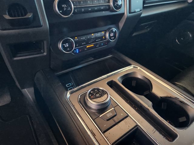 Used 2019 Ford Expedition XLT w/ Equipment Group 202A RWD image 18