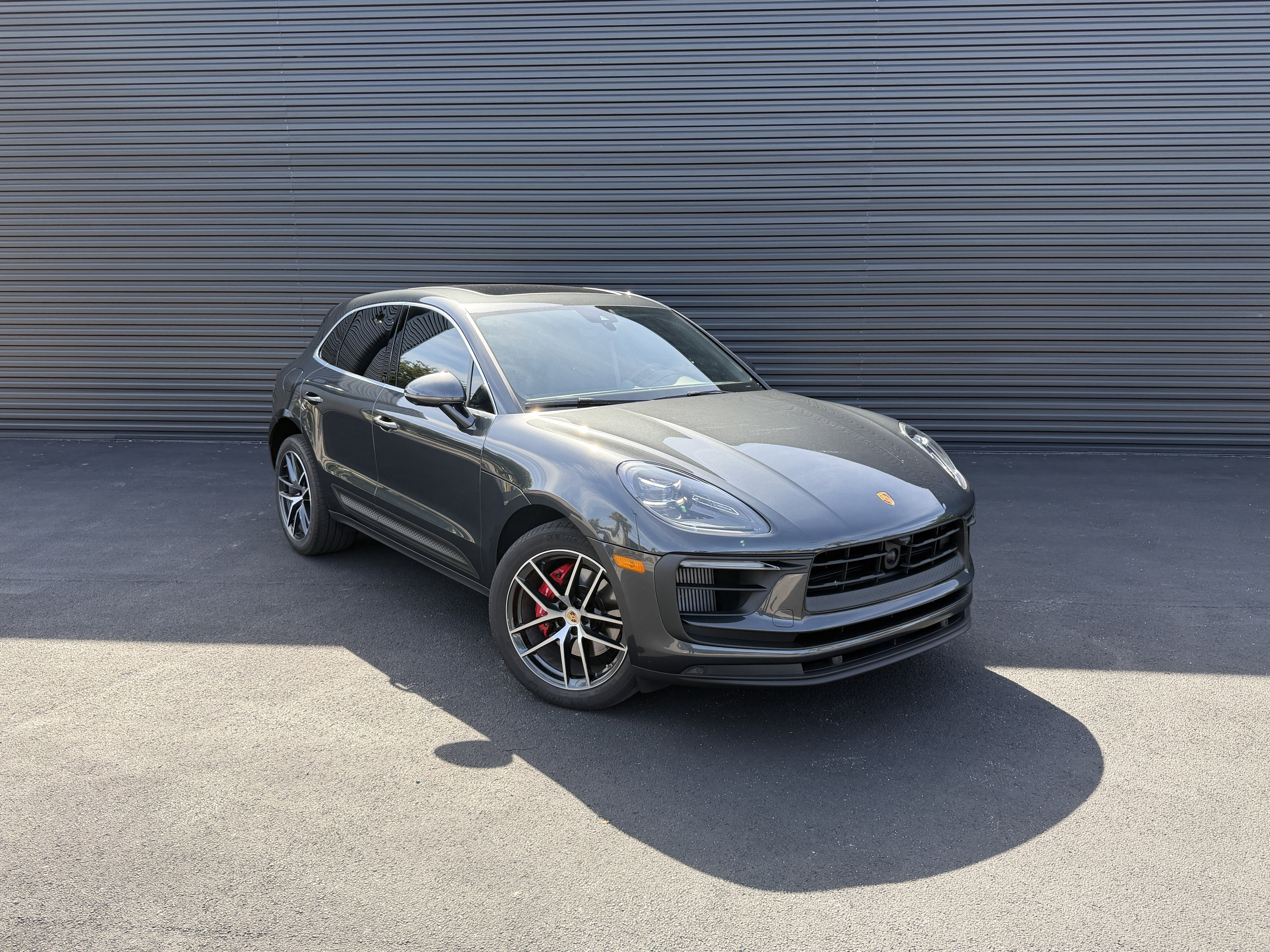 Certified 2024 Porsche Macan S image 7