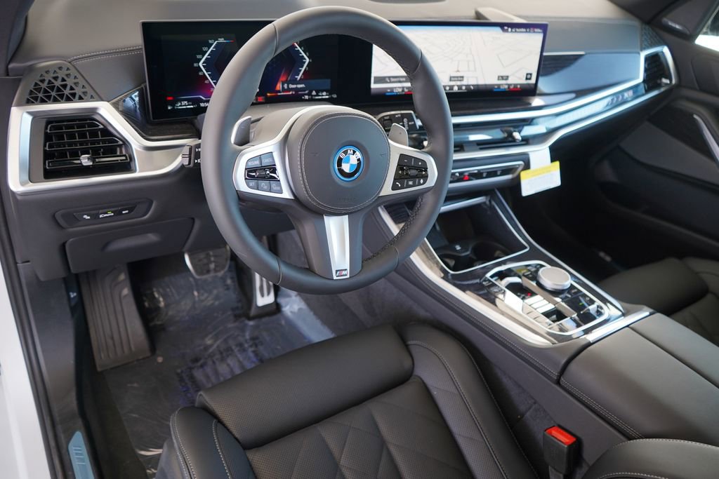 New 2026 BMW X5 xDrive50e w/ M Sport Package image 12