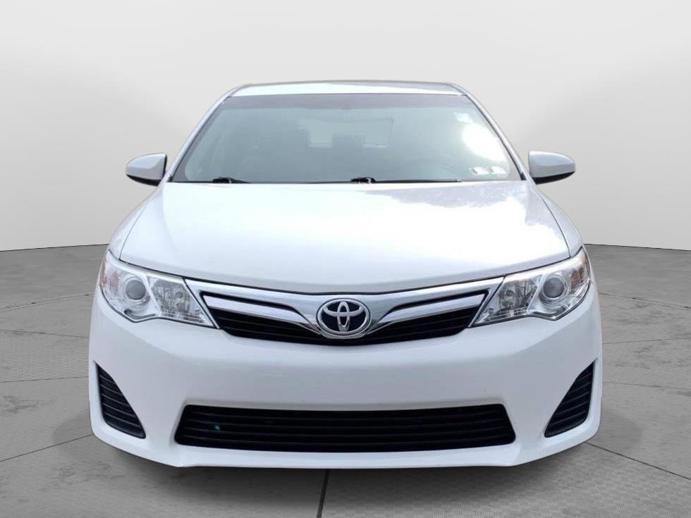 Used 2014 Toyota Camry LE FWD image 8