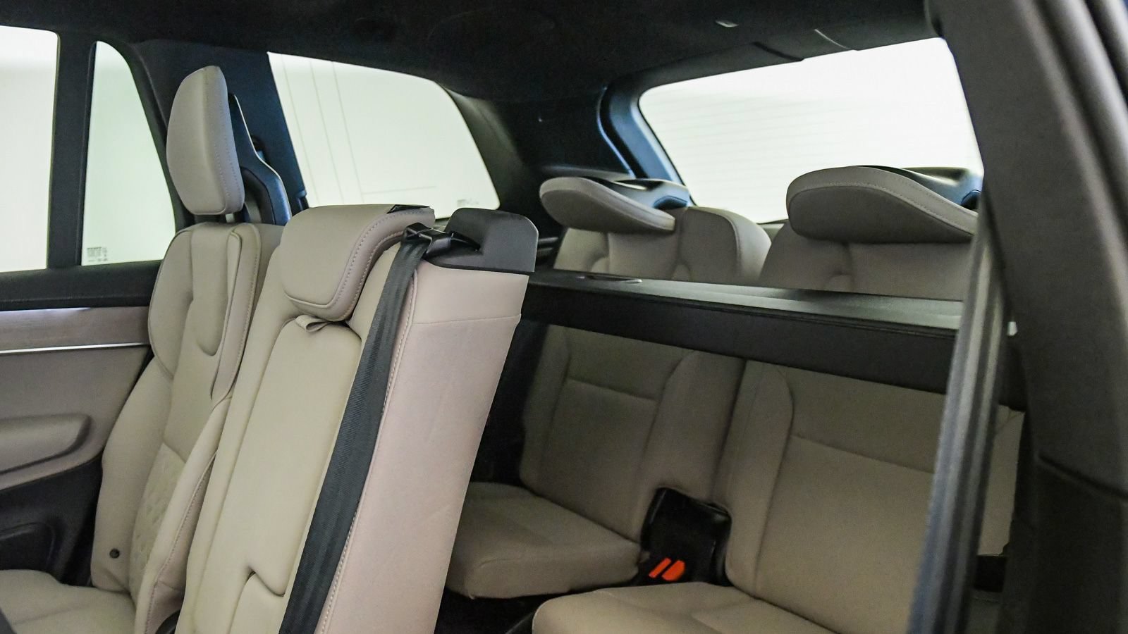 Certified 2026 Volvo XC90 B6 Plus w/ Protection Package AWD/4WD image 20