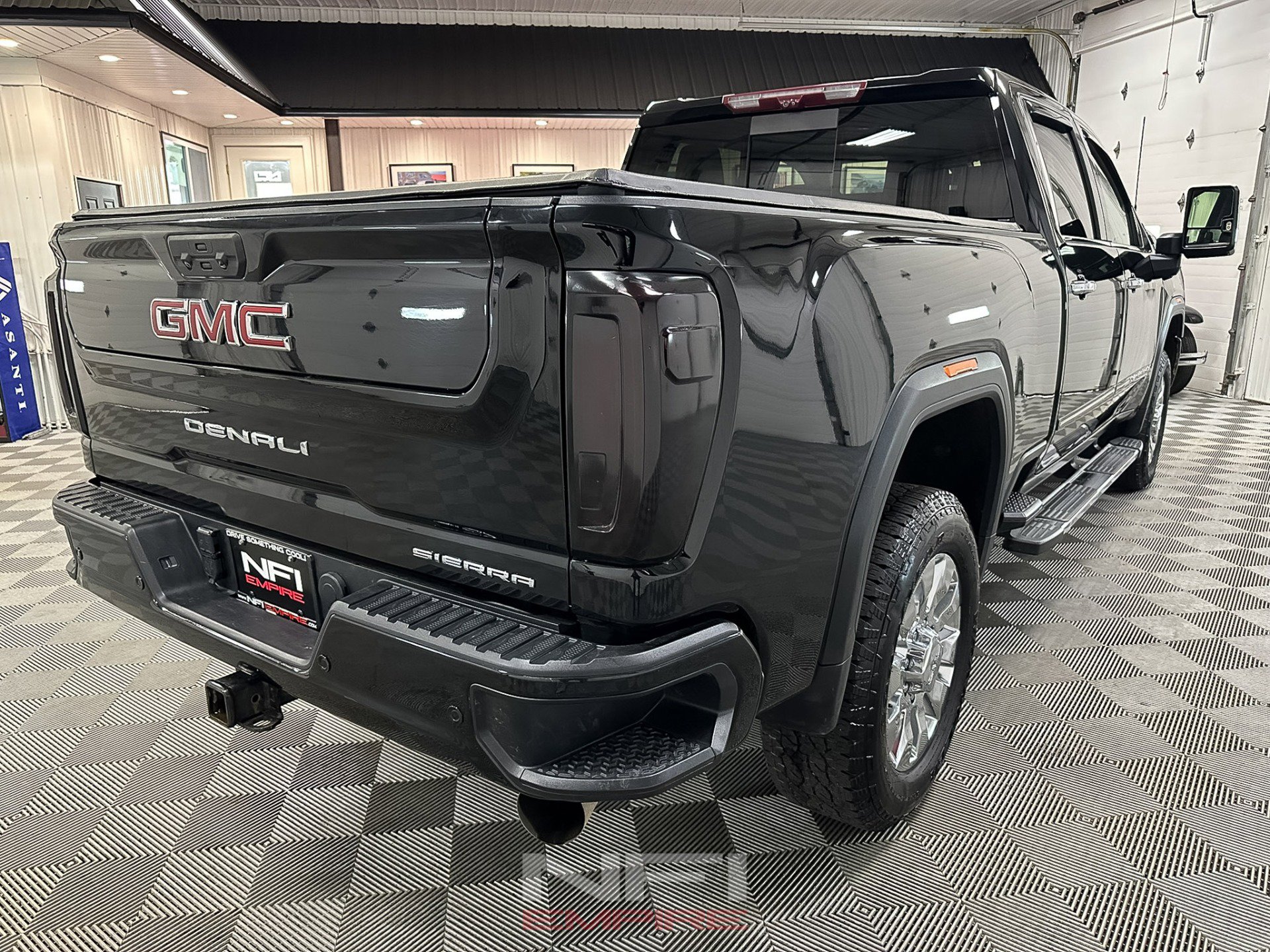 Used 2021 GMC Sierra 3500 Denali w/ Denali Ultimate Package image 8