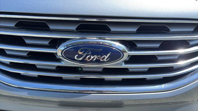 Used 2024 Ford Edge Titanium AWD/4WD image 11