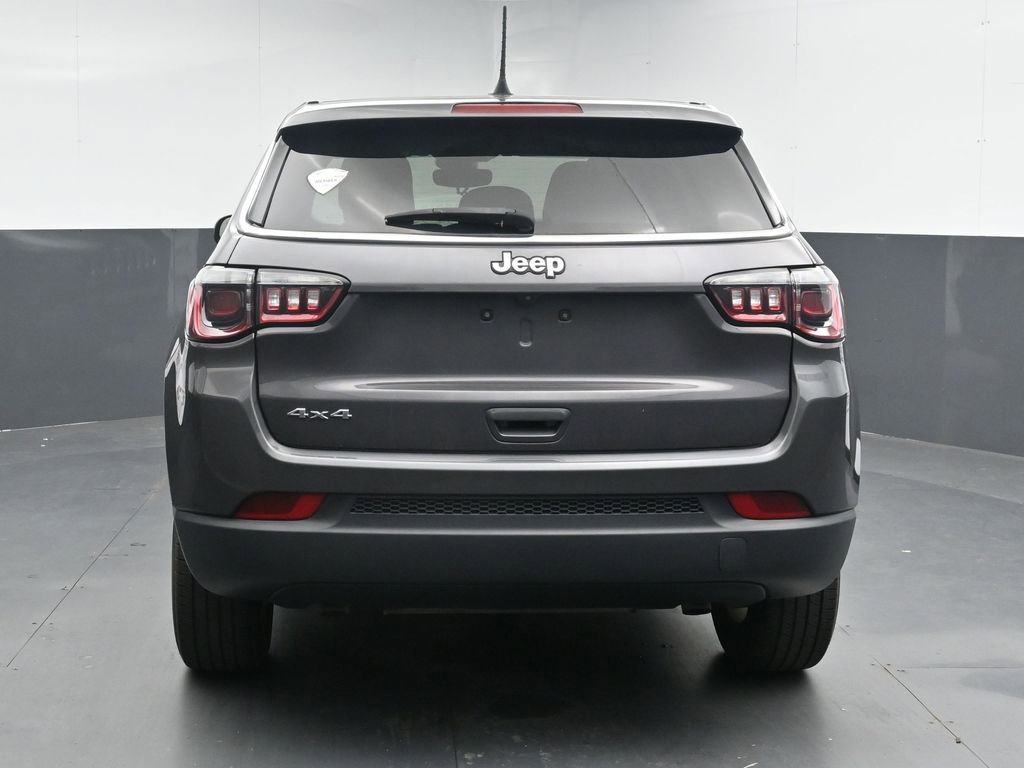 Used 2024 Jeep Compass Sport AWD/4WD image 7