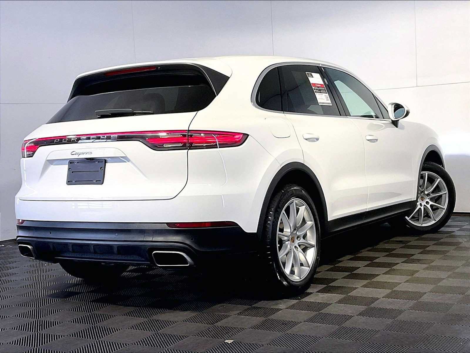 Certified 2021 Porsche Cayenne AWD/4WD image 7