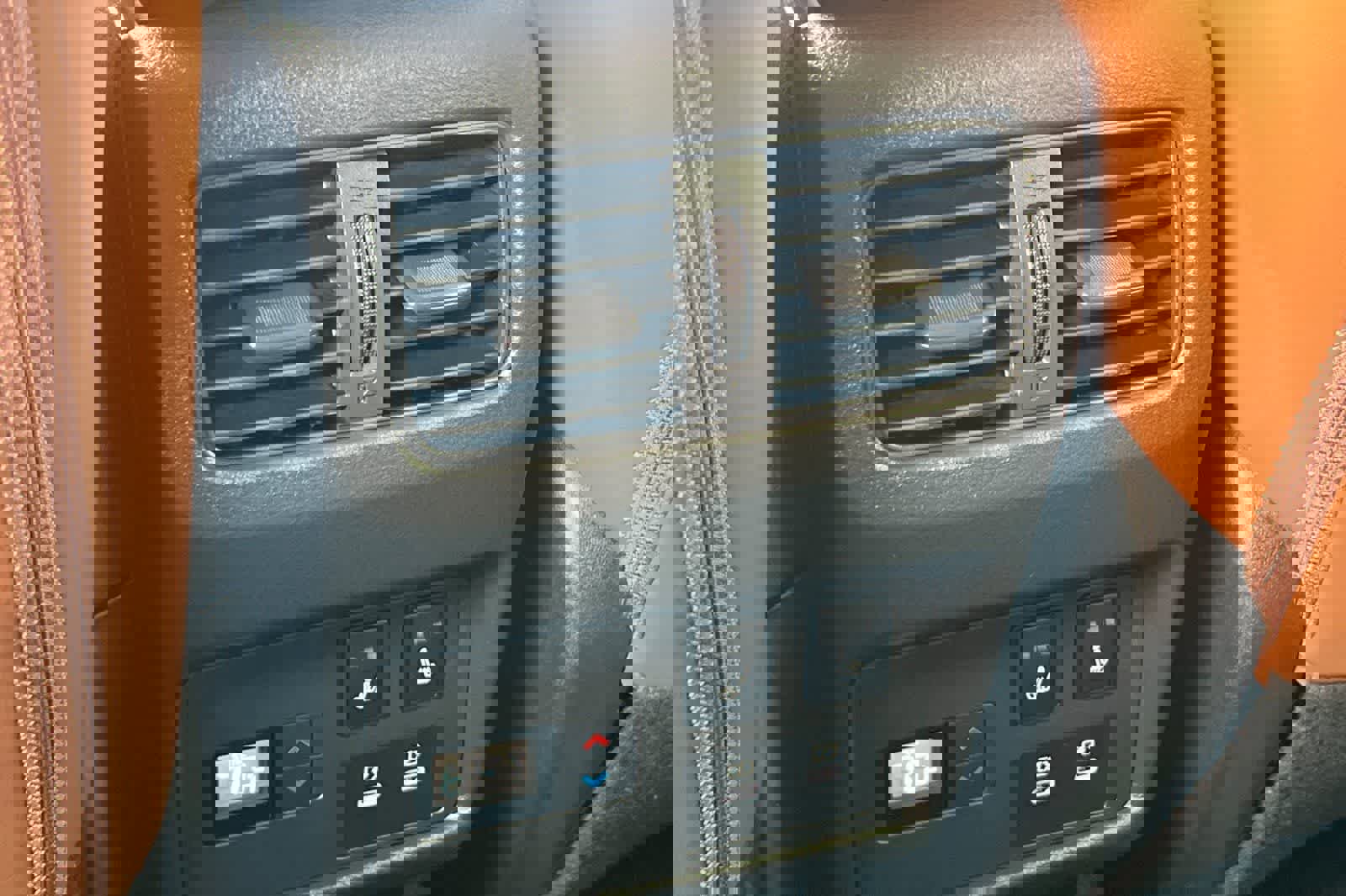 New 2026 Nissan Rogue Platinum image 15