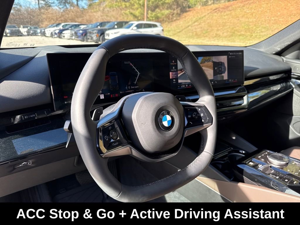 Used 2025 BMW 530i xDrive w/ Premium Package image 15