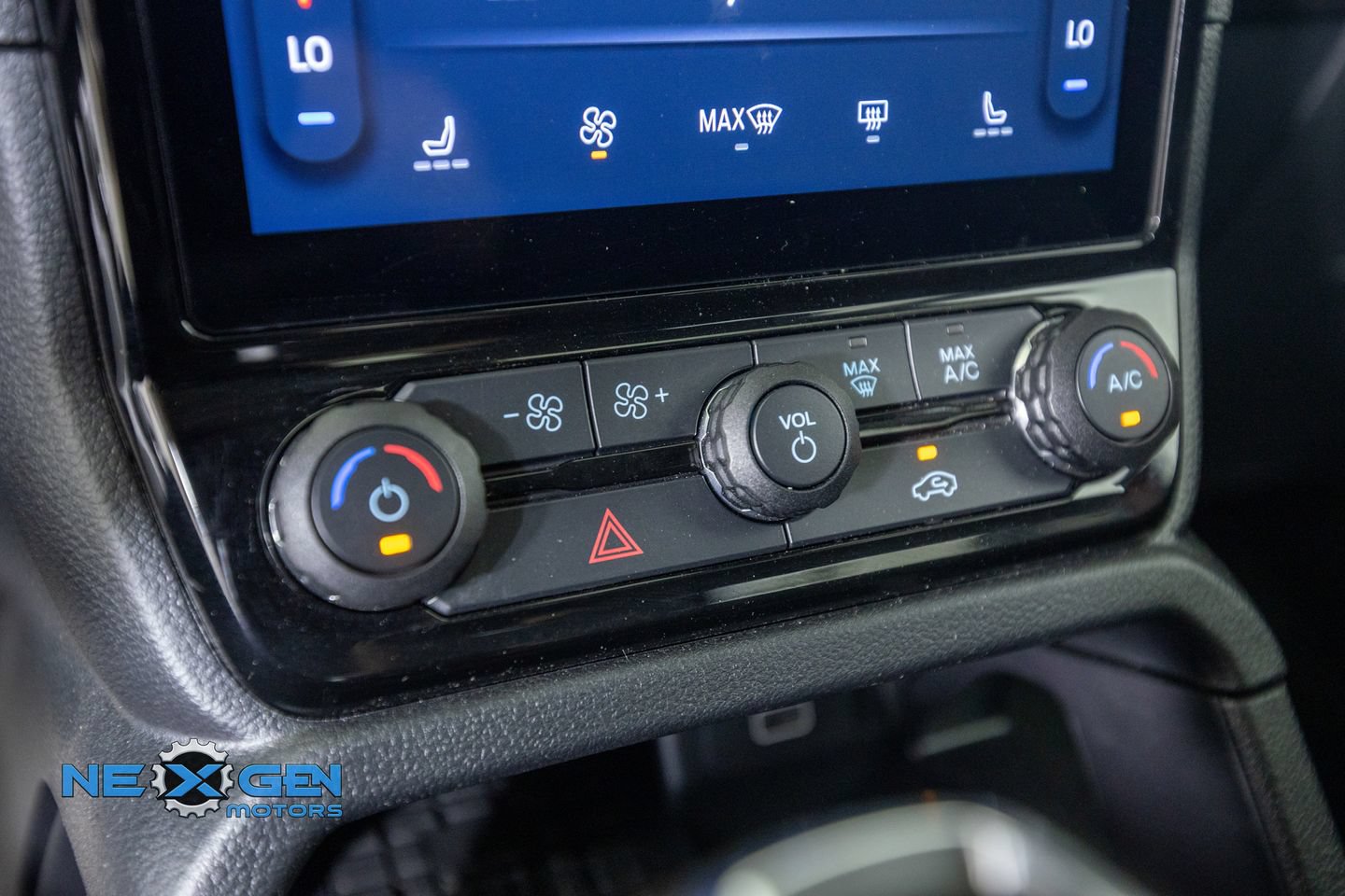Used 2024 Ford Ranger XLT w/ Equipment Group 301A High AWD/4WD image 21