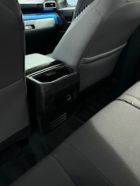 Certified 2025 Toyota Tacoma TRD Off-Road AWD/4WD image 15