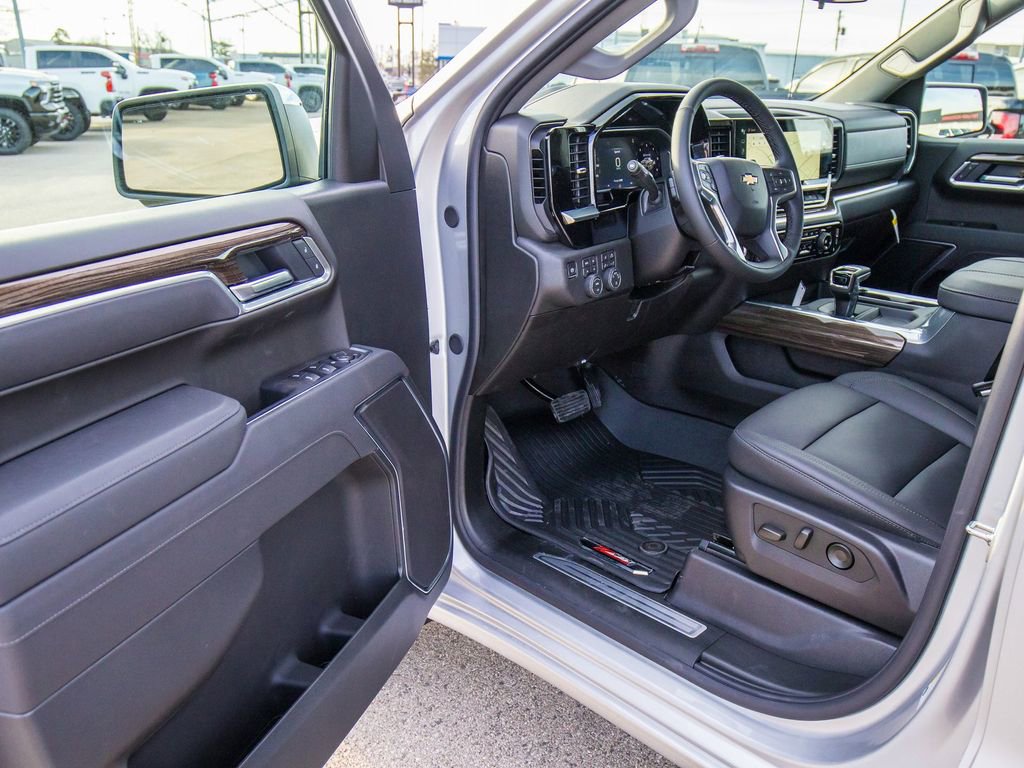 New 2026 Chevrolet Silverado 1500 LT w/ All Star Edition Plus image 26