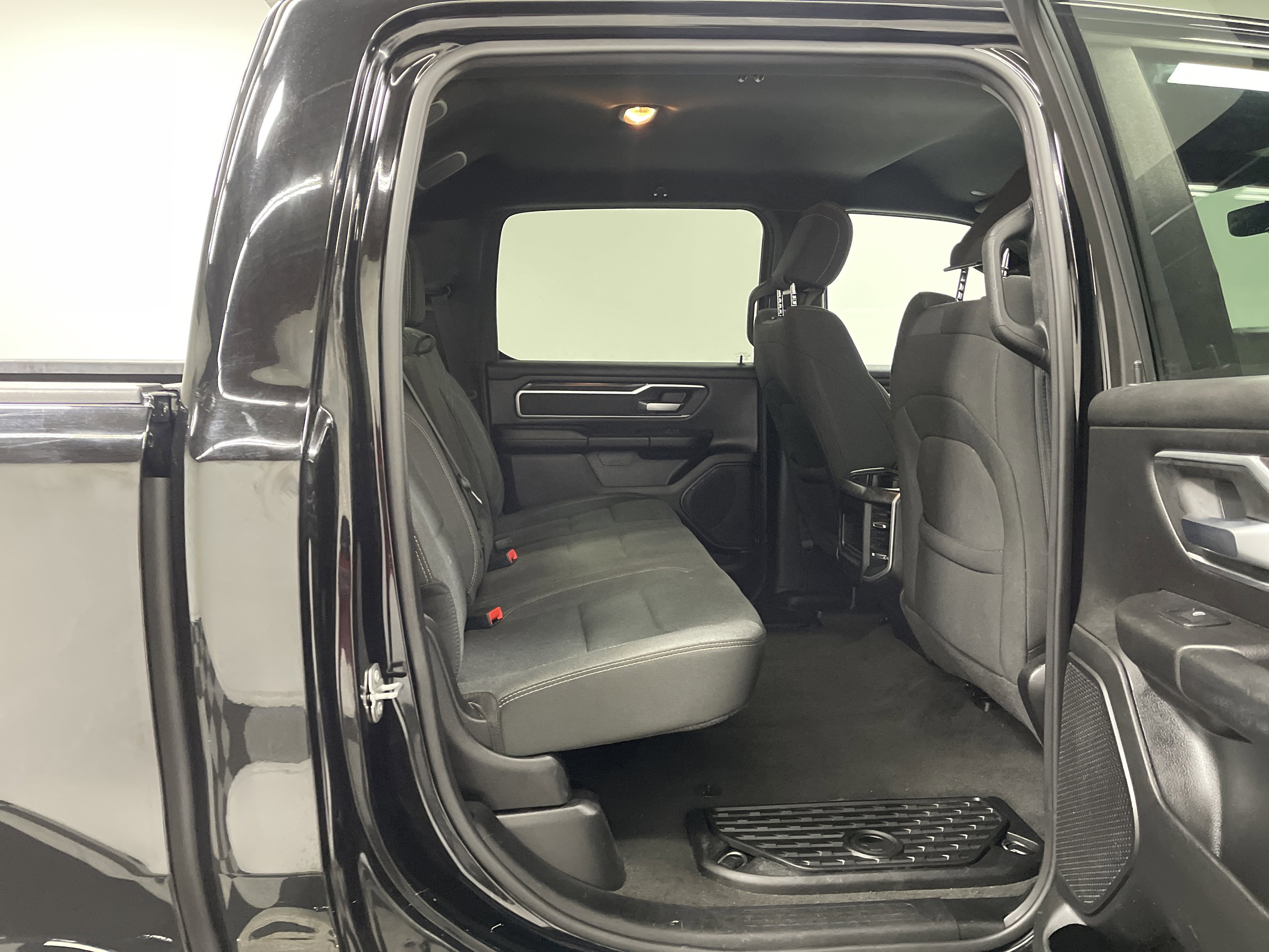Used 2022 RAM 1500 Big Horn AWD/4WD image 19