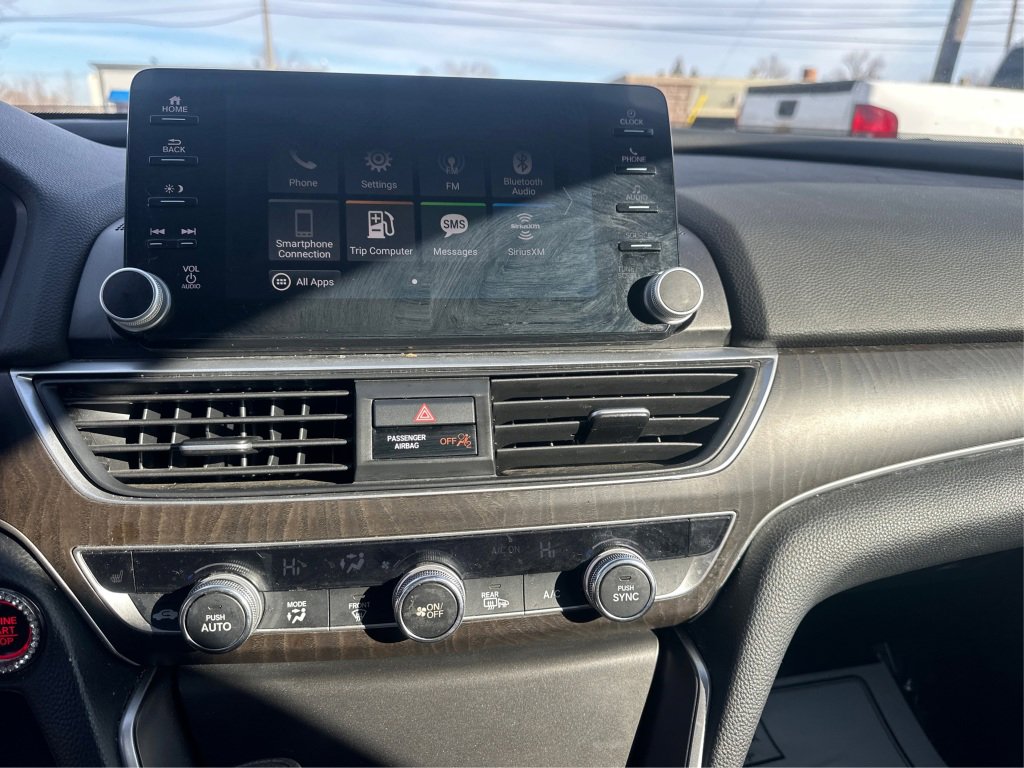 Used 2018 Honda Accord EX image 23