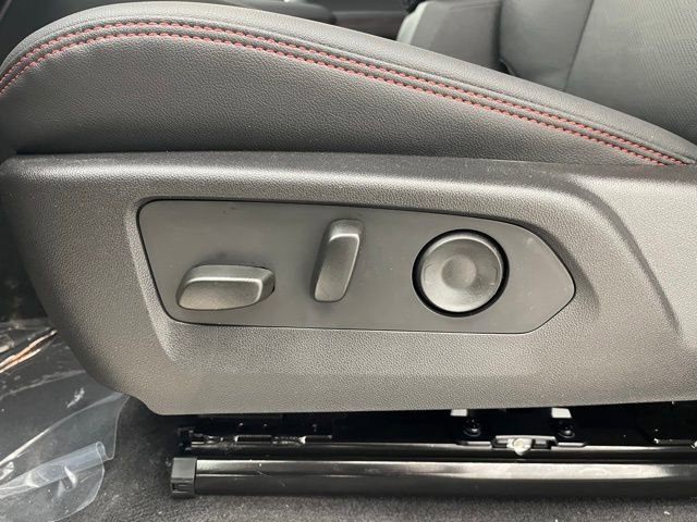 New 2026 Chevrolet Colorado Z71 w/ Technology Package AWD/4WD image 11