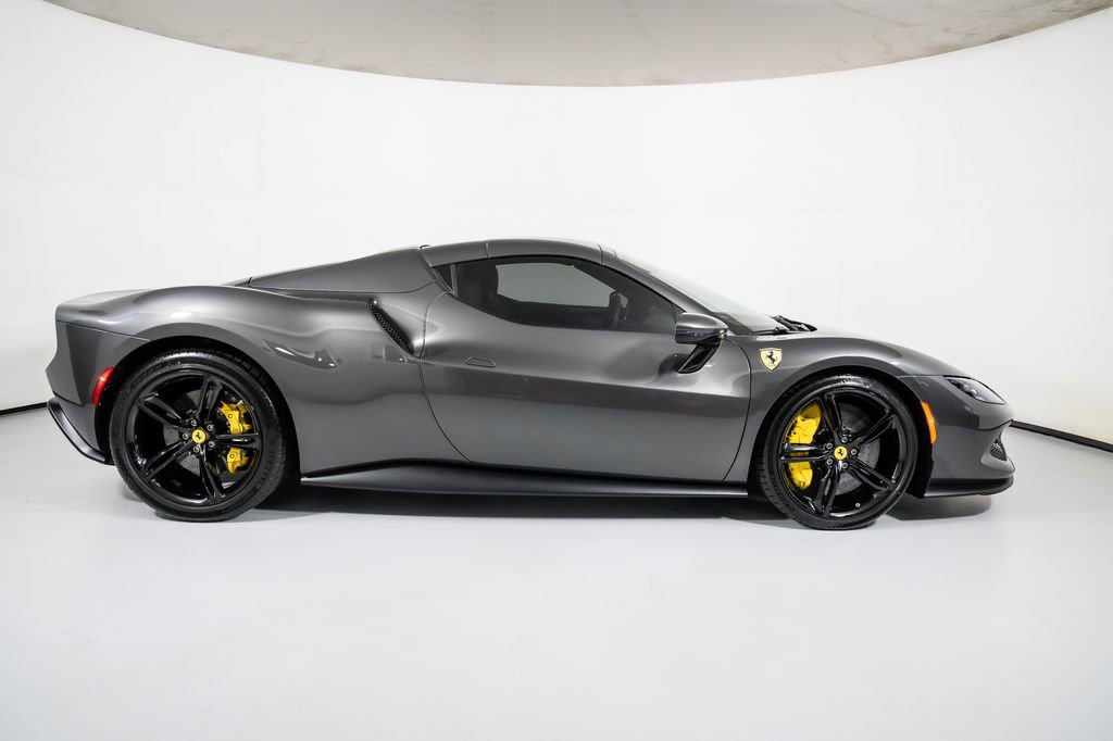 Used 2023 Ferrari 296 GTS Spider image 20