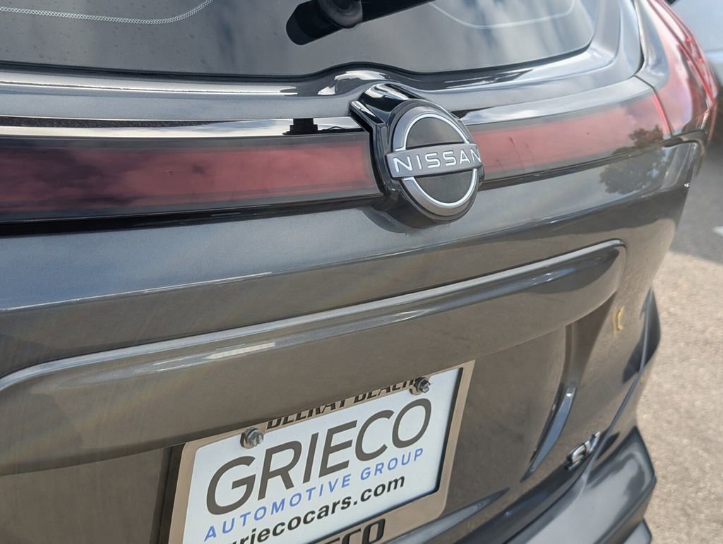 Used 2023 Nissan Kicks SV image 15