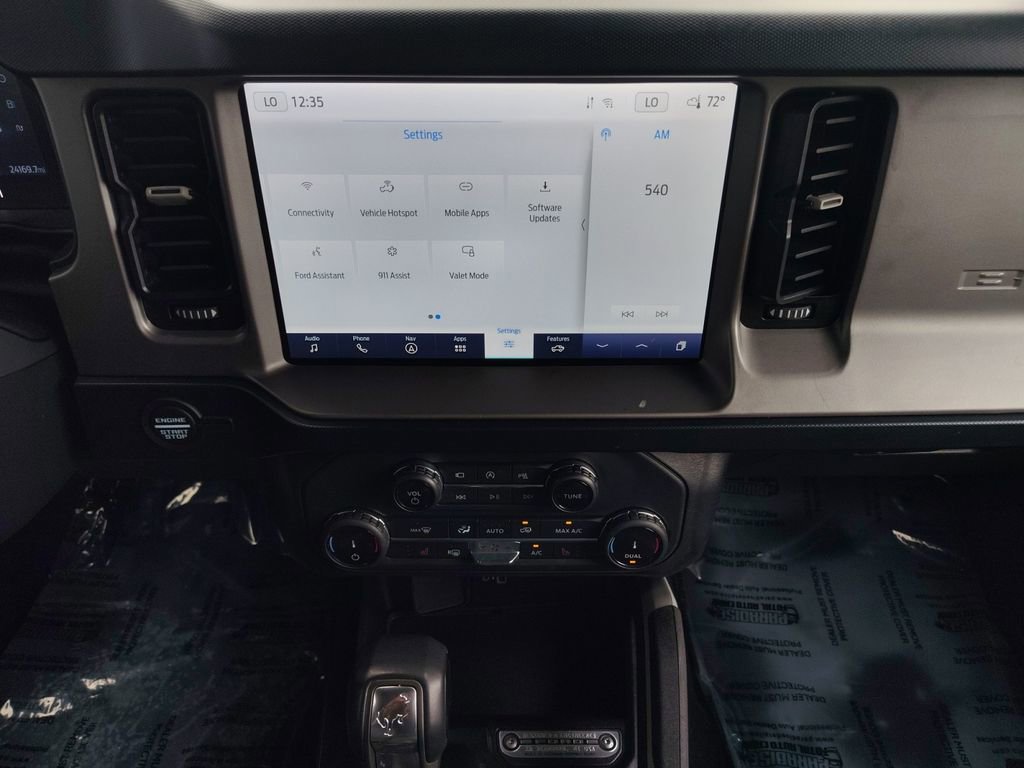 Used 2022 Ford Bronco Outer Banks AWD/4WD image 7