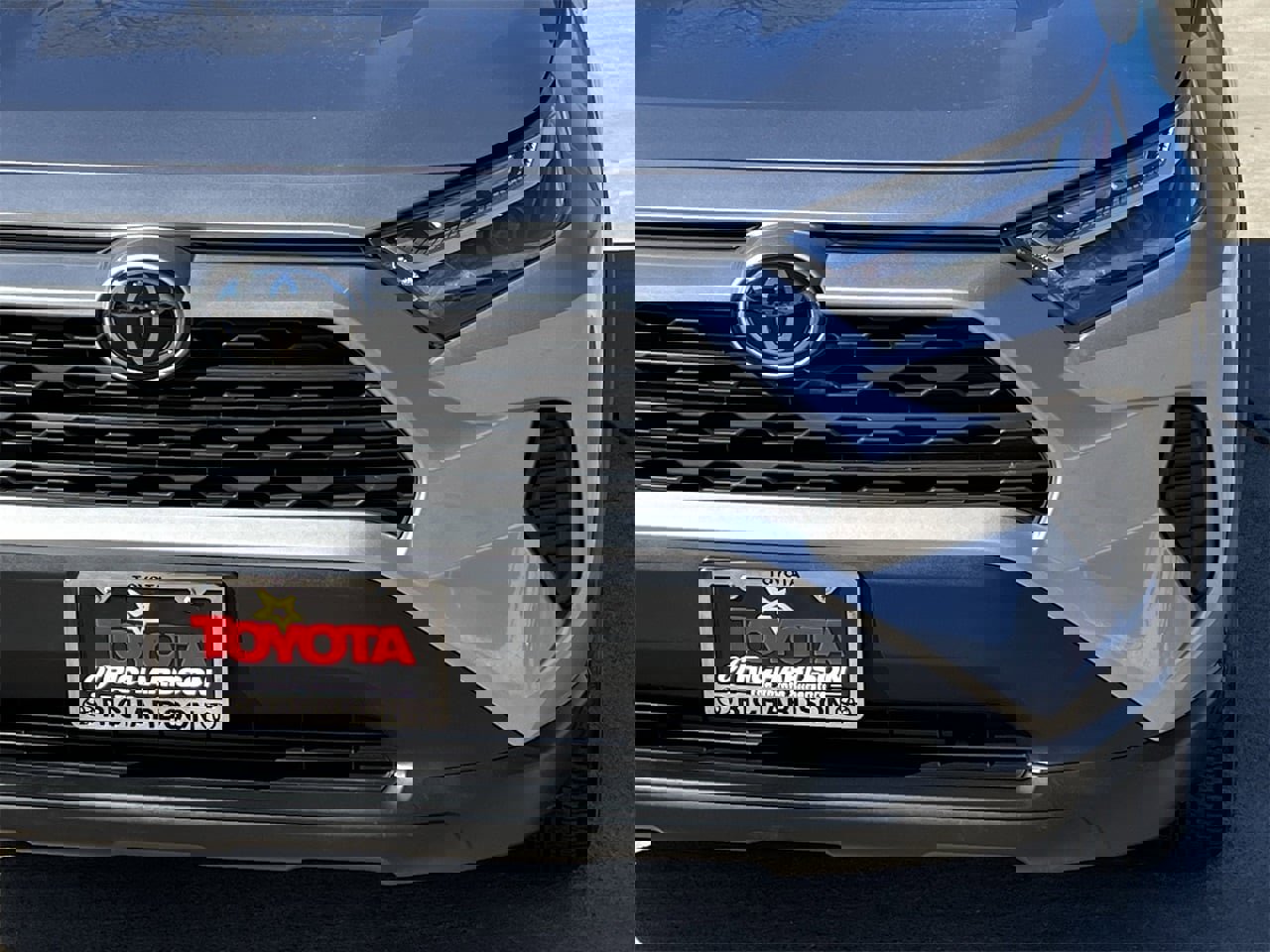 Used 2025 Toyota RAV4 LE image 8