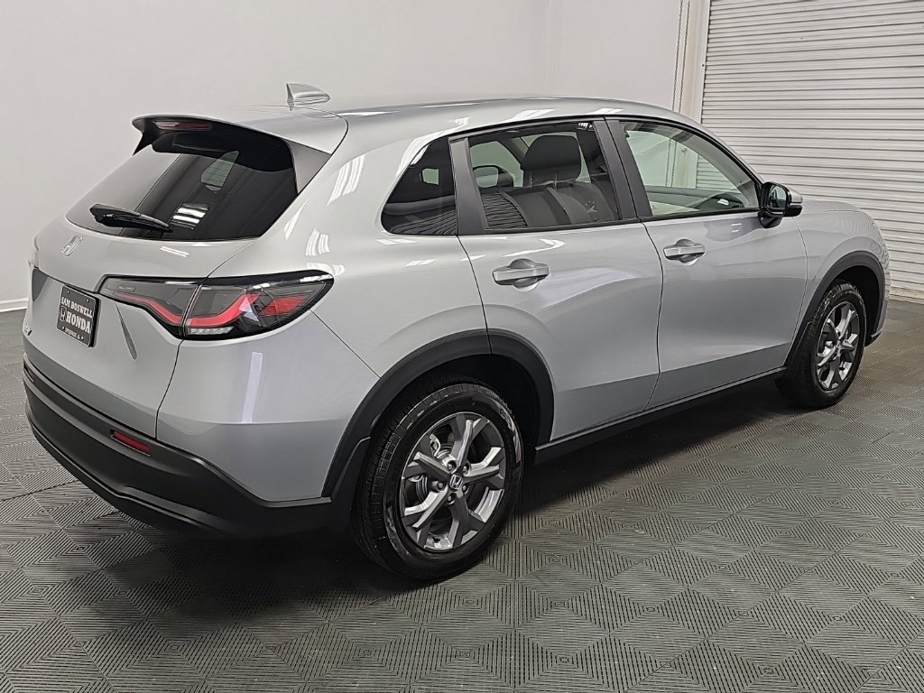New 2027 Honda HR-V LX image 8