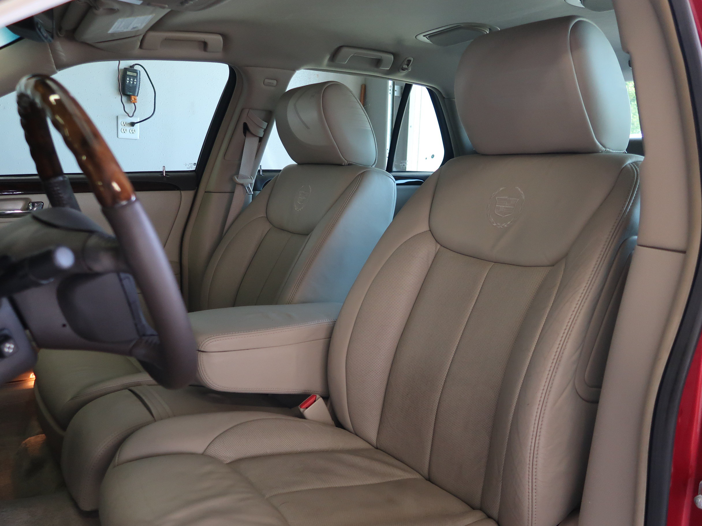 Used 2009 Cadillac DTS FWD image 12