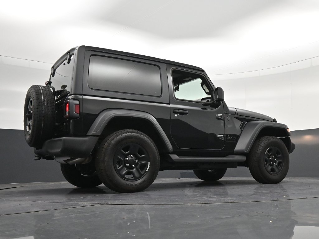 Used 2026 Jeep Wrangler Sport AWD/4WD image 18