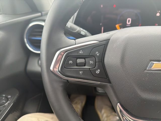 Used 2024 Chevrolet Trax LT w/ LT Convenience Package image 38