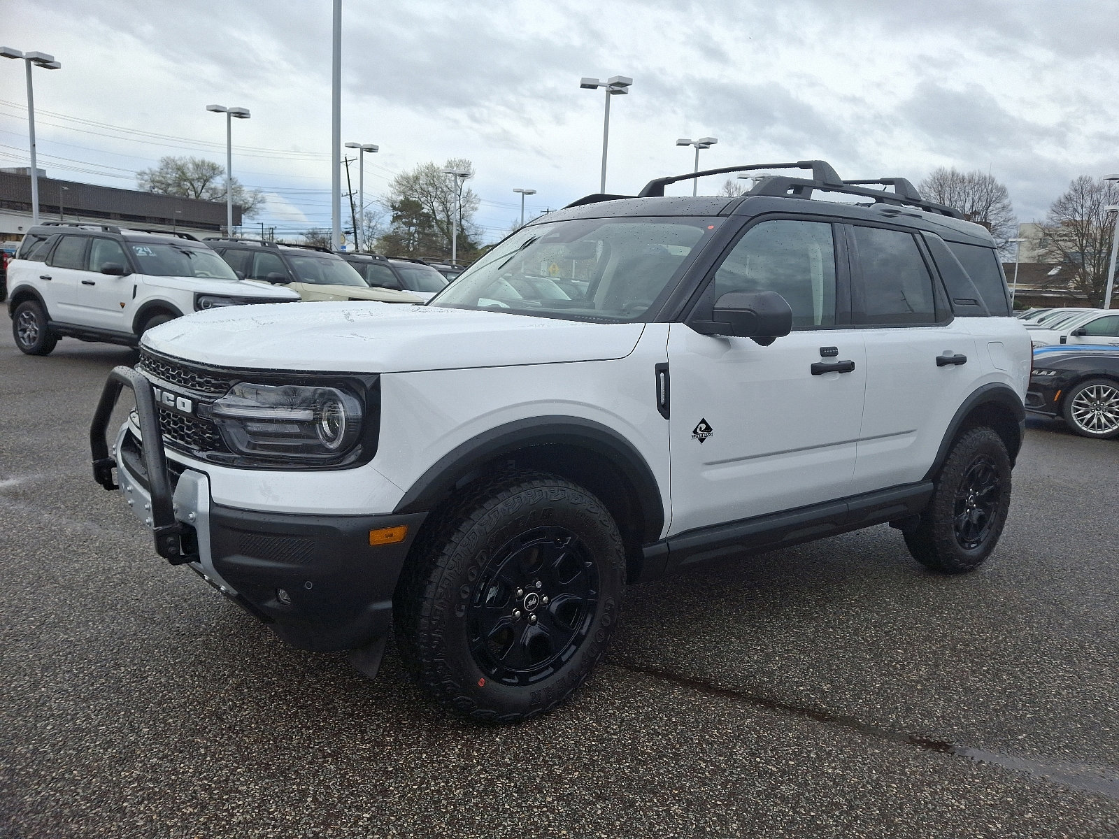 New 2025 Ford Bronco Sport Outer Banks w/ Sasquatch Outer Banks Package image 3