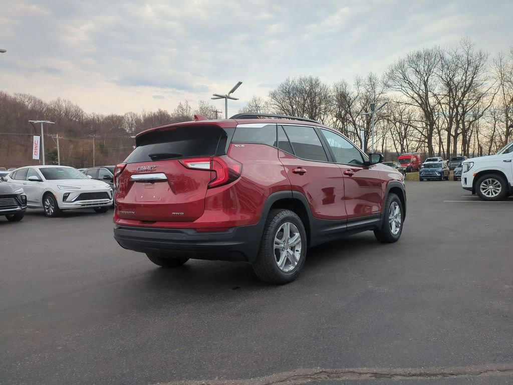 Certified 2022 GMC Terrain SLE w/ Driver Convenience Package image 5