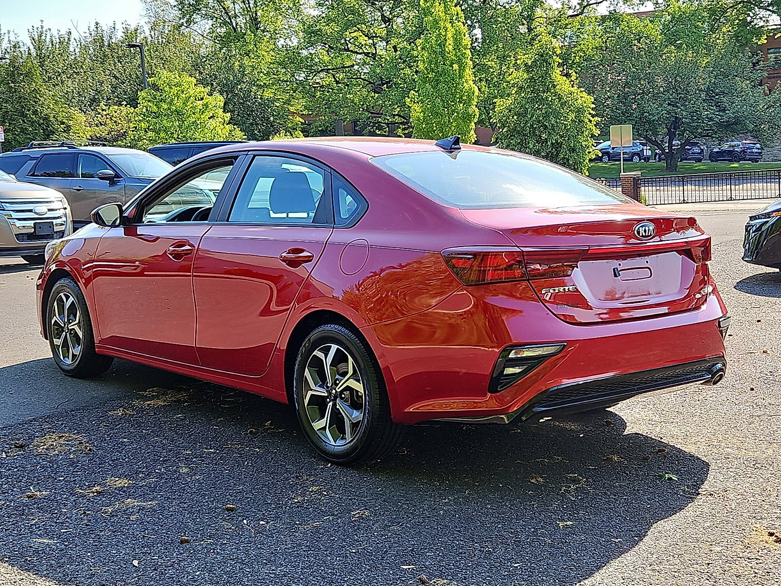 Used 2021 Kia Forte LXS FWD image 4