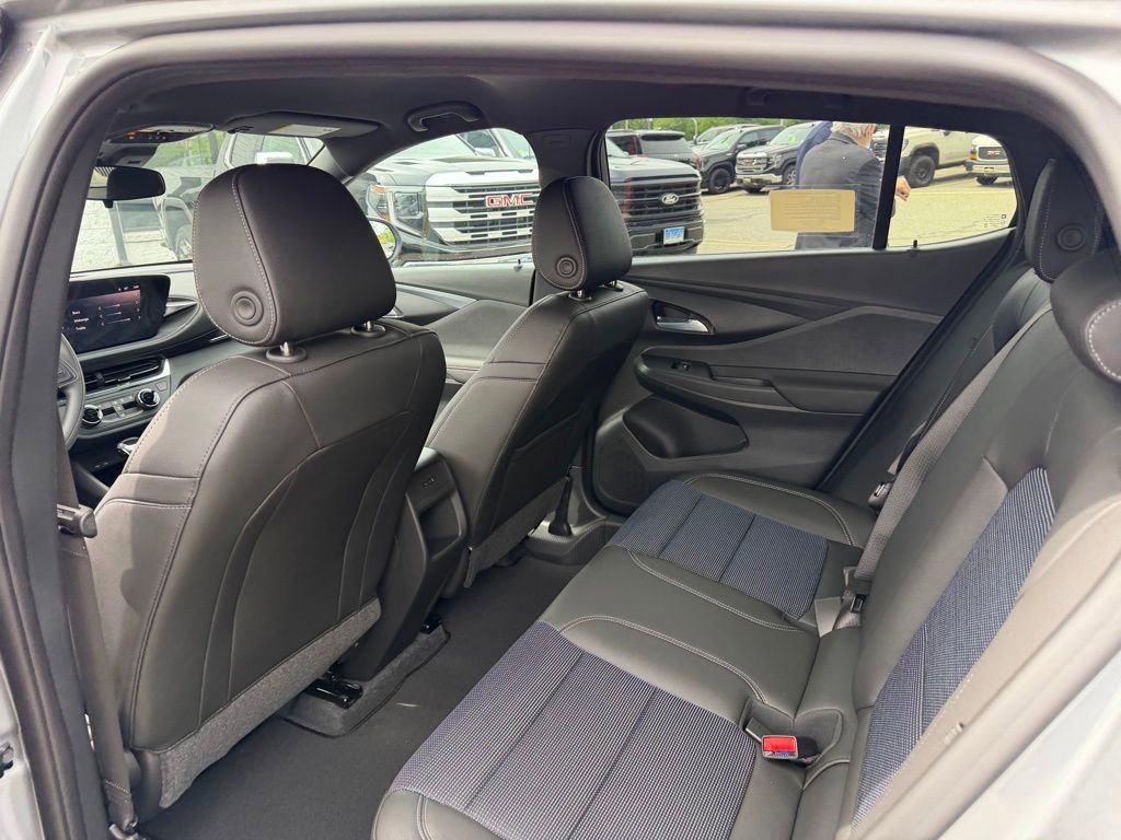 New 2026 Buick Envista Preferred FWD image 8