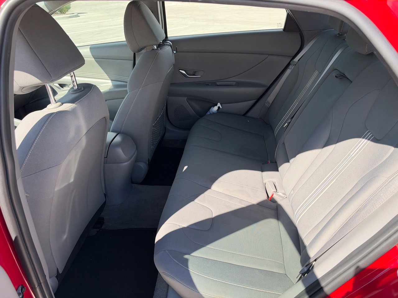 Used 2022 Hyundai Elantra SEL w/ Convenience + Premium Package FWD image 11