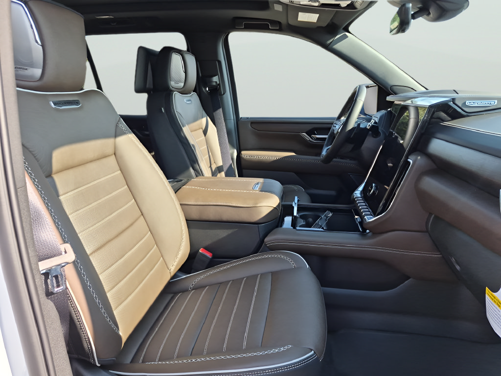 New 2026 GMC Yukon Denali Ultimate w/ LPO, Illumination Package AWD/4WD image 37