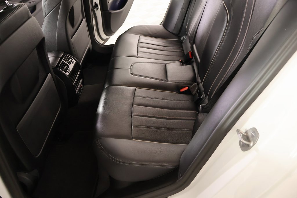 Used 2023 BMW 540i xDrive image 13