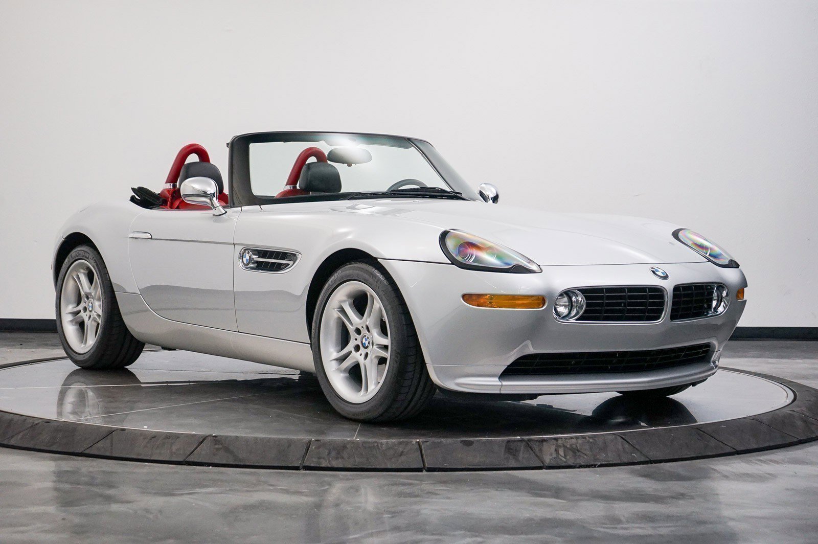 Used 2003 BMW Z8 RWD image 10