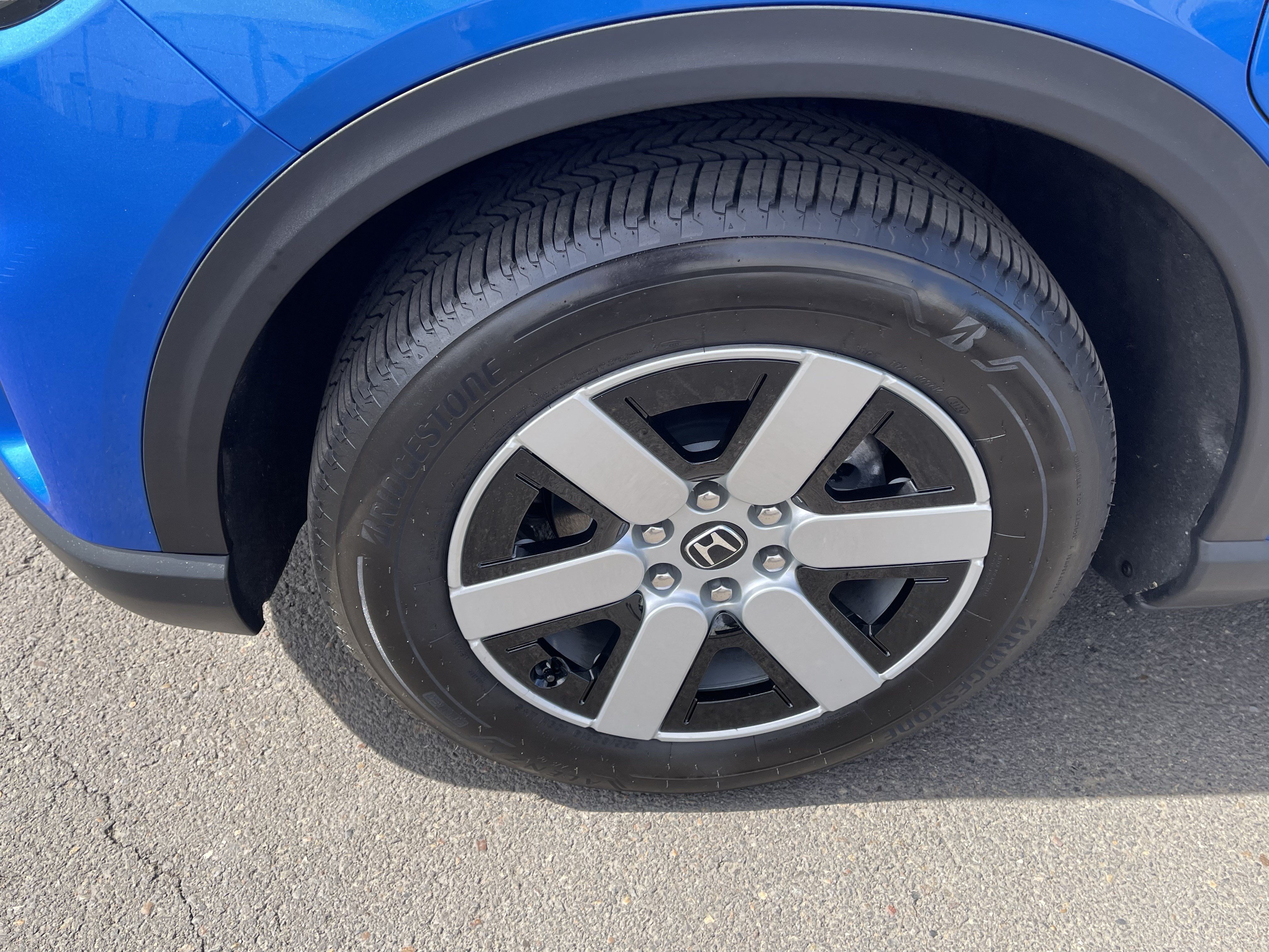 Used 2024 Honda Prologue EX image 9