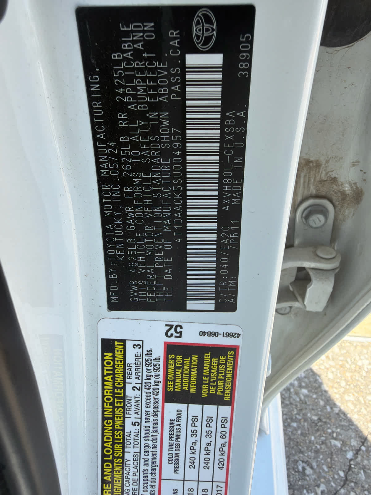 Used 2025 Toyota Camry SE FWD image 58
